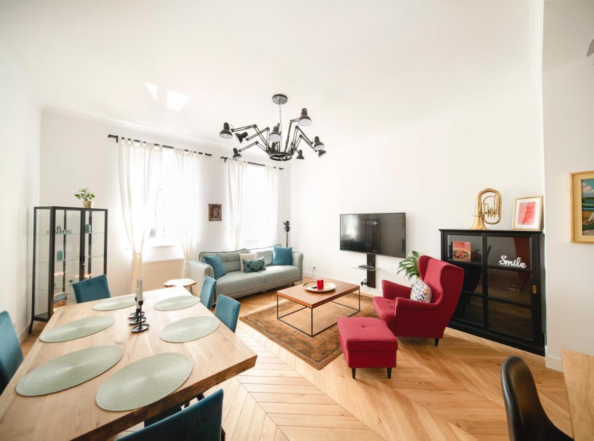 Tcf Home - Big Apartment With Free Garage Красков Екстериор снимка